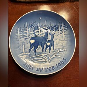 Vintage 1965 Royal Copenhagen 7” collector Deer Plate